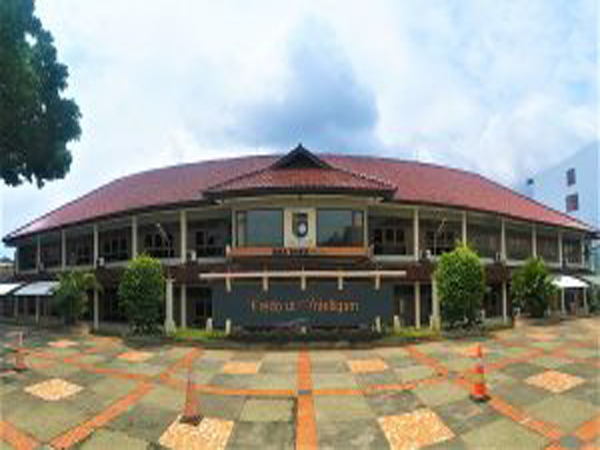 SMA KRISTA MITRA, Christ Centered Curriculum