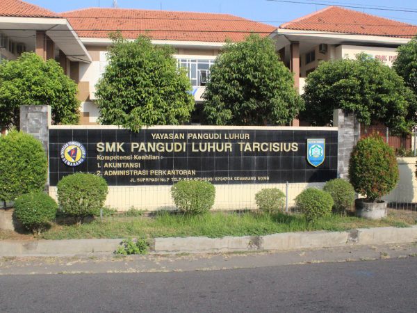 SMK PANGUDI LUHUR TARCISIUS, Tangguh, Unggul, Berbudaya.