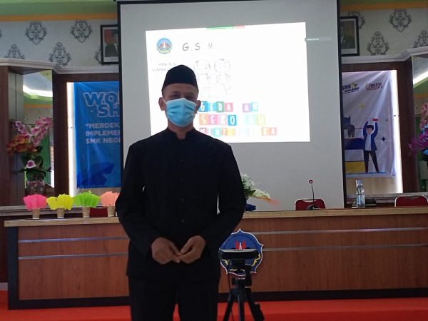 Workshop hari ke-4 “Penerapan GSM SMK Negeri 4 Semarang Ukir Prestasi Tiada Henti” Workshop hari ke-4 “Penerapan GSM SMK Negeri 4 Semarang Ukir Prestasi Tiada Henti”