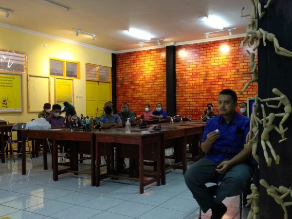 SMKN 4 Semarang “Ukir Prestasi Tiada Henti” Siap Terapkan budaya ‘tidak takut salah dalam belajar’ SMKN 4 Semarang “Ukir Prestasi Tiada Henti” Siap Terapkan budaya ‘tidak takut salah dalam belajar’