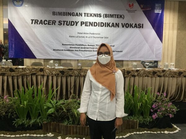 Bimtek Gugus Tugas dan pelaksanaan Tracer Study diikuti oleh SMKN 4 Semarang “Ukir Prestasi Tiada Henti”