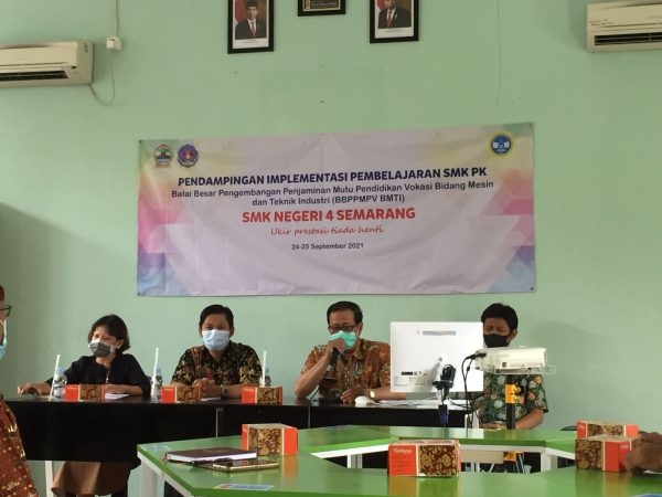 Pendampingan Impelementasi Pembelajaran SMK PK oleh BBPPMPV BMTI Bandung di SMKN 4 Semarang “Ukir Prestasi Tiada Henti”