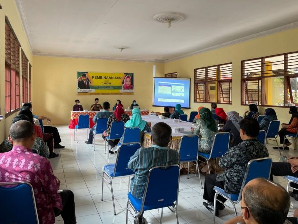 Pembinaan Kepegawaian Cabdin Wil I di SMAN 1 Bergas