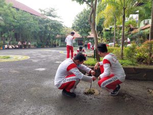 Potret Kegiatan SMAN 14 Semarang di Hari Jumat