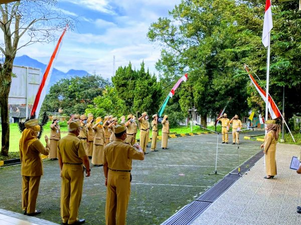 Apel Pagi Setiap Hari Senin Cabang Dinas Pendidikan Wilayah I