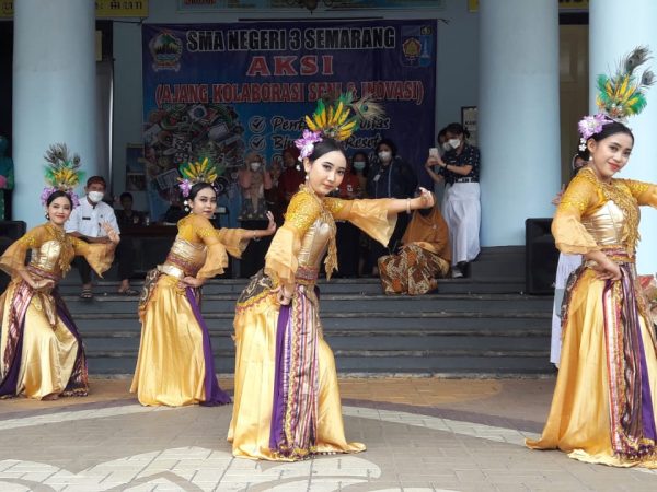 Heboh! Guru dan Siswa SMAN 3 Semarang Gelar AKSI