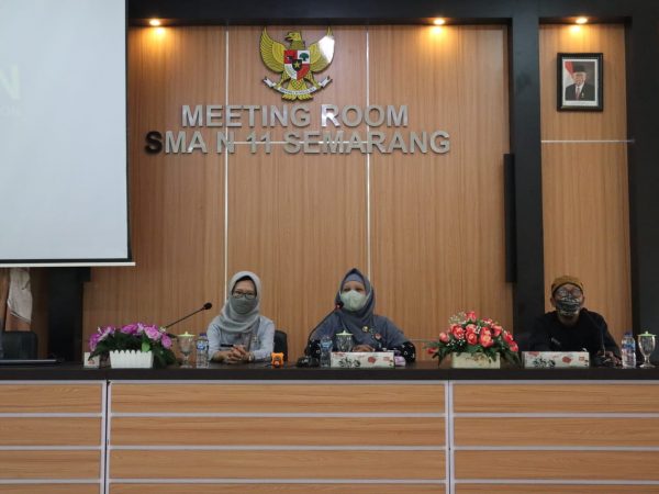 Puluhan Siswa SMAN 11 Semarang Antusias Ikuti Penyuluhan PHBS BKIM Provinsi Jawa Tengah
