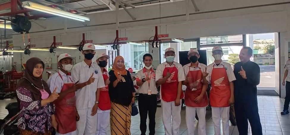 6 Siswa SMKN 4 Semarang ikuti program M3 HONDA 2022 6 Siswa SMKN 4 Semarang ikuti program M3 HONDA 2022