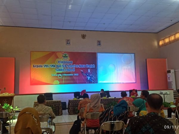 Pembinaan Kepala Sekolah oleh Ibu Kadinas Pendidikan dan Kebudayaan Propinsi Jawa Tengah