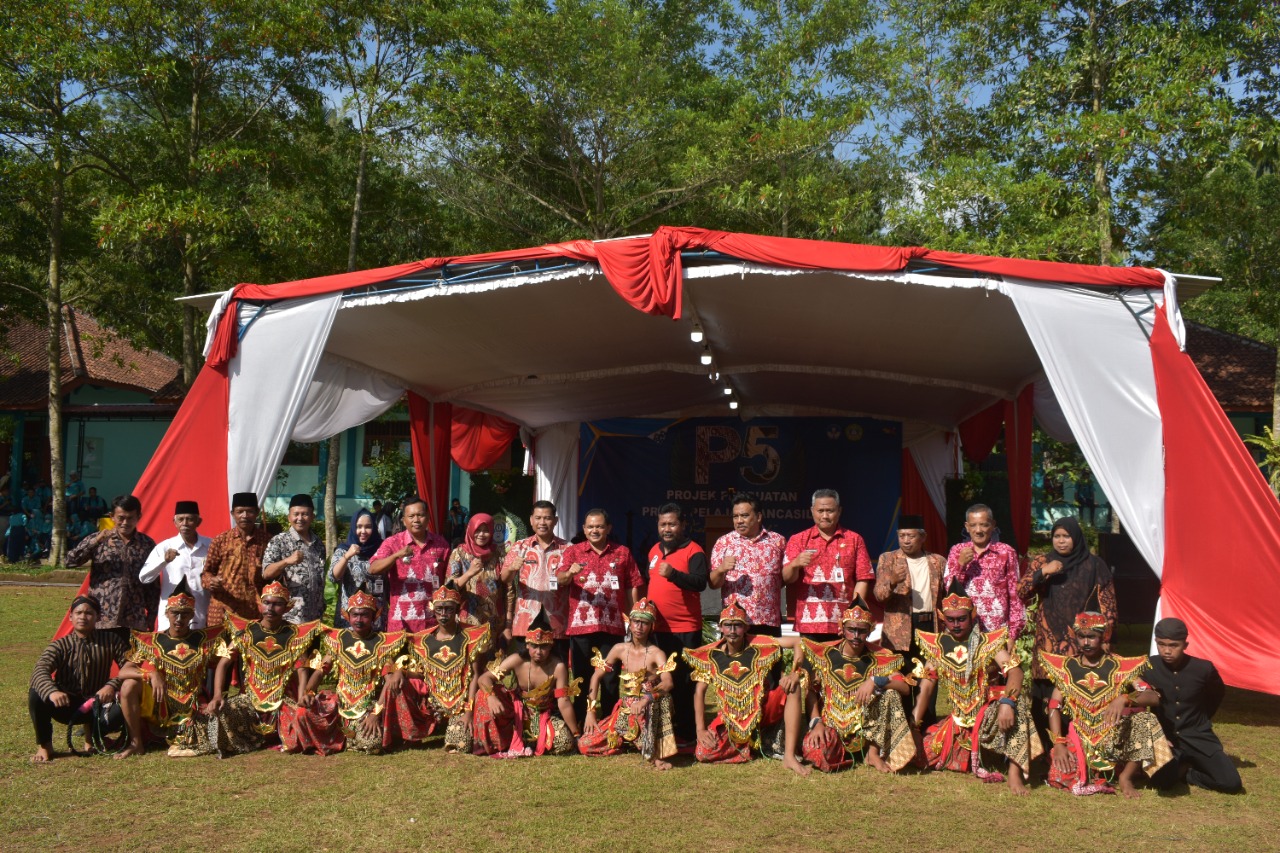 Bupati Mengajar dan Aksi Projek Penguatan Profil Pelajar Pancasila SMKN 1 Pabelan