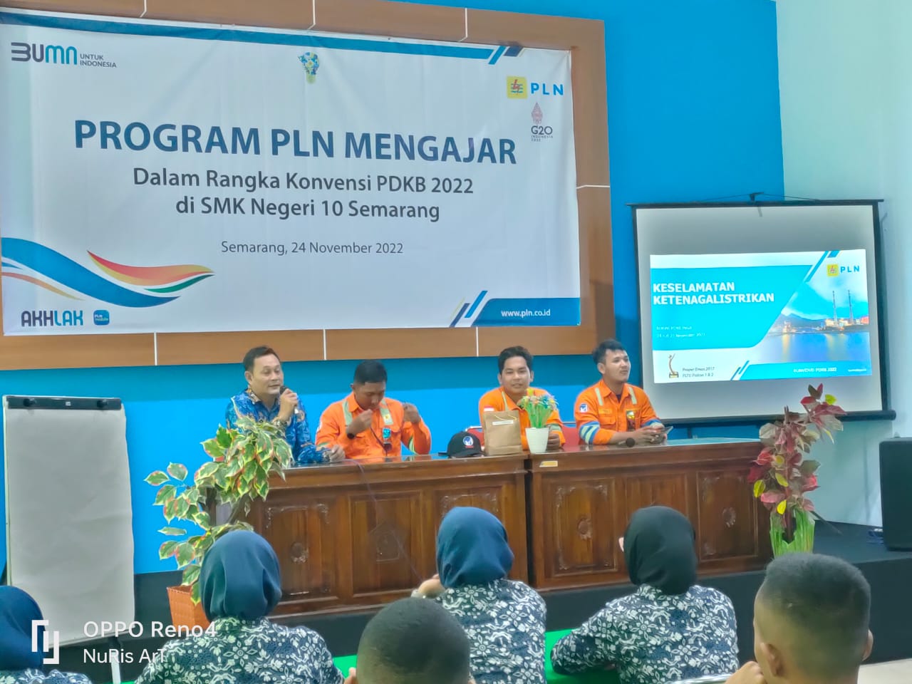 Program PLN mengajar goes to SMKN 10 Semarang Program PLN mengajar goes to SMKN 10 Semarang