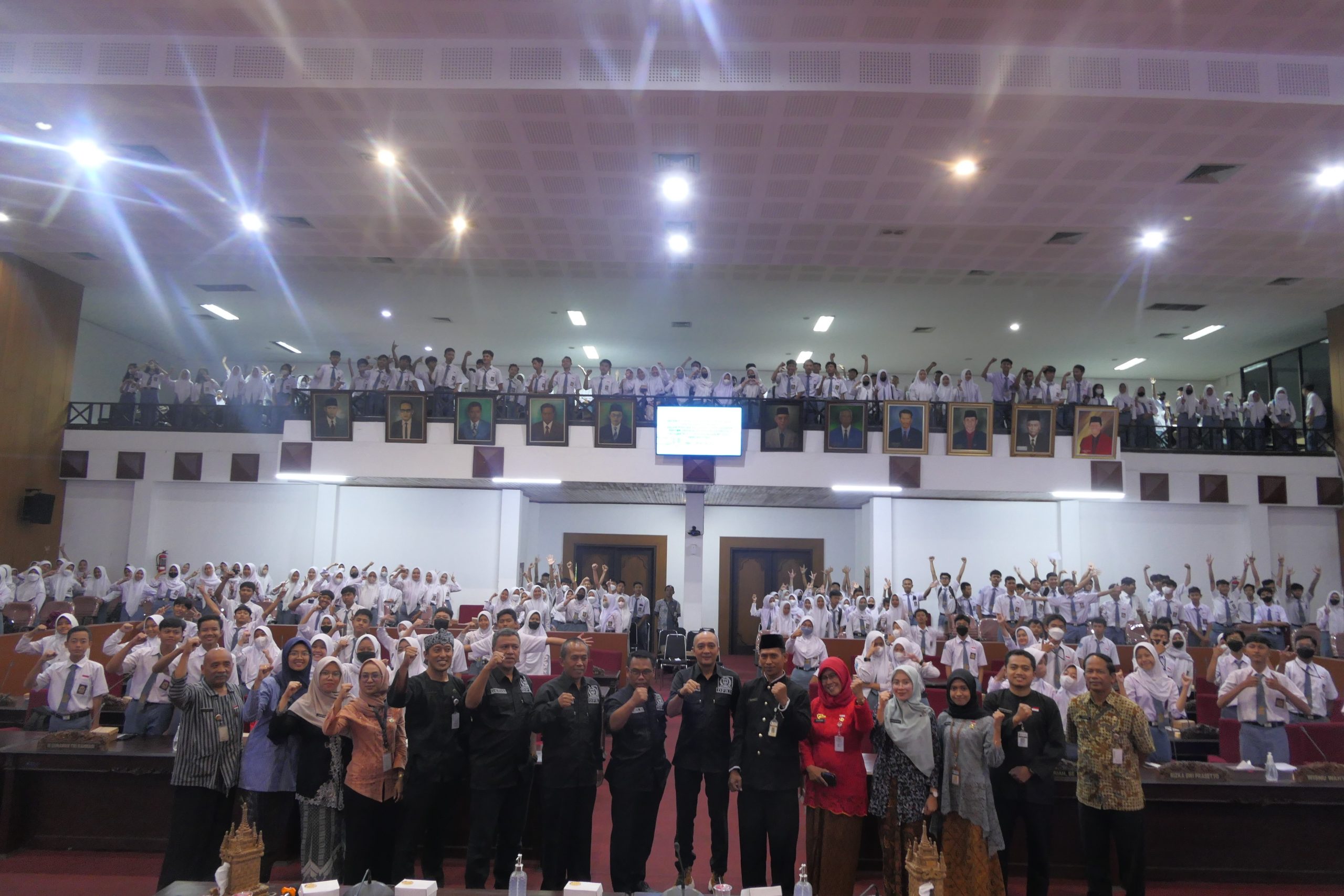 PROJEK P5 SUARA DEMOKRASI, SMAN 1 TUNTANG KUNJUNGI DPRD KABUPATEN SEMARANG PROJEK P5 SUARA DEMOKRASI, SMAN 1 TUNTANG KUNJUNGI DPRD KABUPATEN SEMARANG