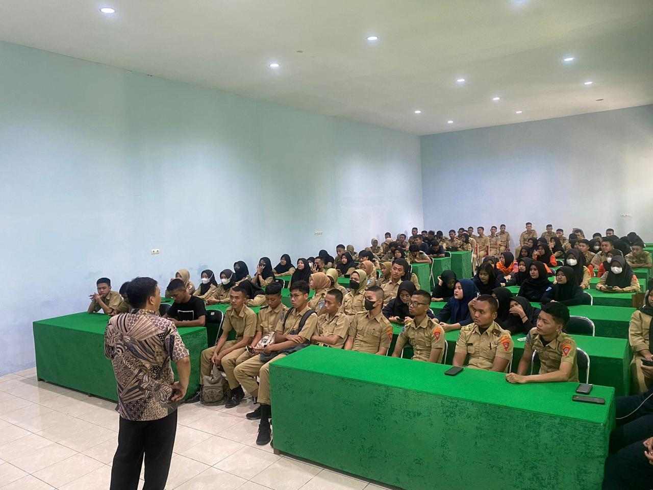 SMKN 10 Semarang Targetkan Banyak Siswa Lolos Jalur Prestasi SNPMB SMKN 10 Semarang Targetkan Banyak Siswa Lolos Jalur Prestasi SNPMB