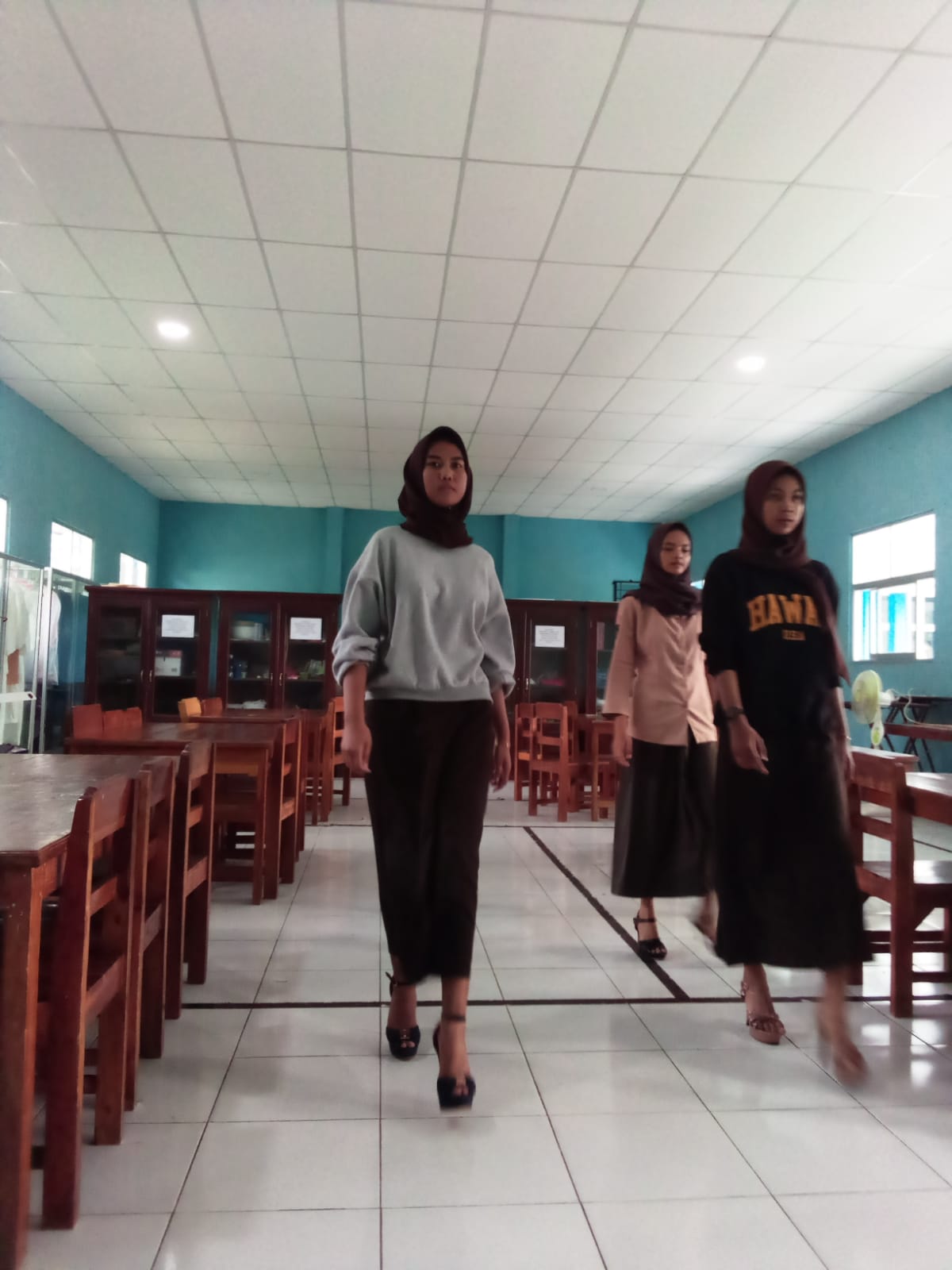 MODELING CLASS SMKN SATU ATAP TUNTANG MODELING CLASS SMKN SATU ATAP TUNTANG
