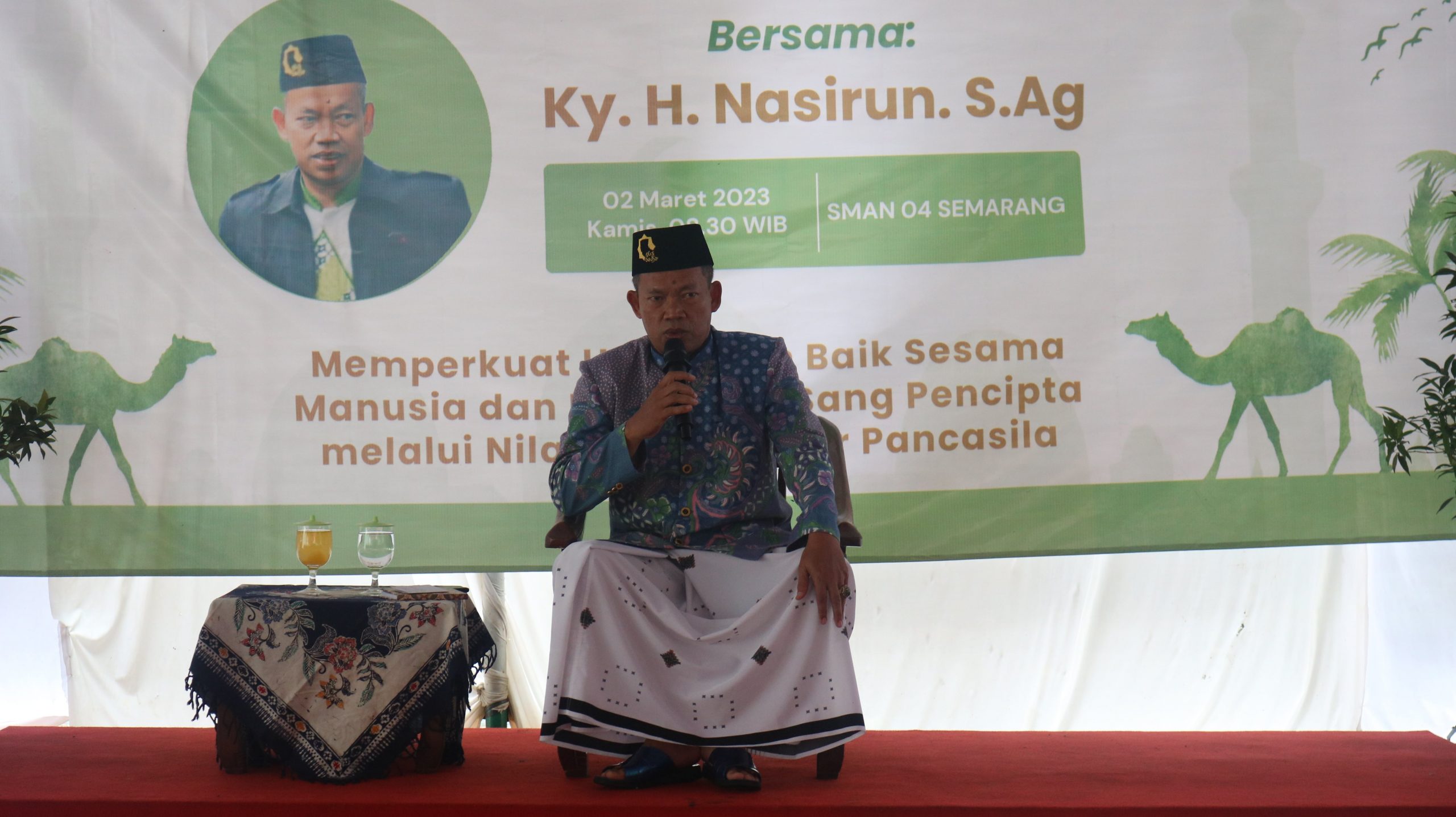 SMAN 4 Semarang Menyelenggarakan Pengajian Dalam Rangka Isra’ Mi’raj SMAN 4 Semarang Menyelenggarakan Pengajian Dalam Rangka Isra’ Mi’raj