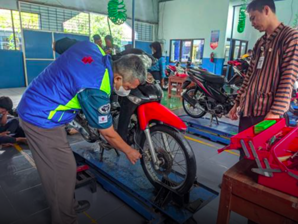Verifikasi UKK TBSM SMK Negeri 10 Semarang Dinilai Sangat Layak
