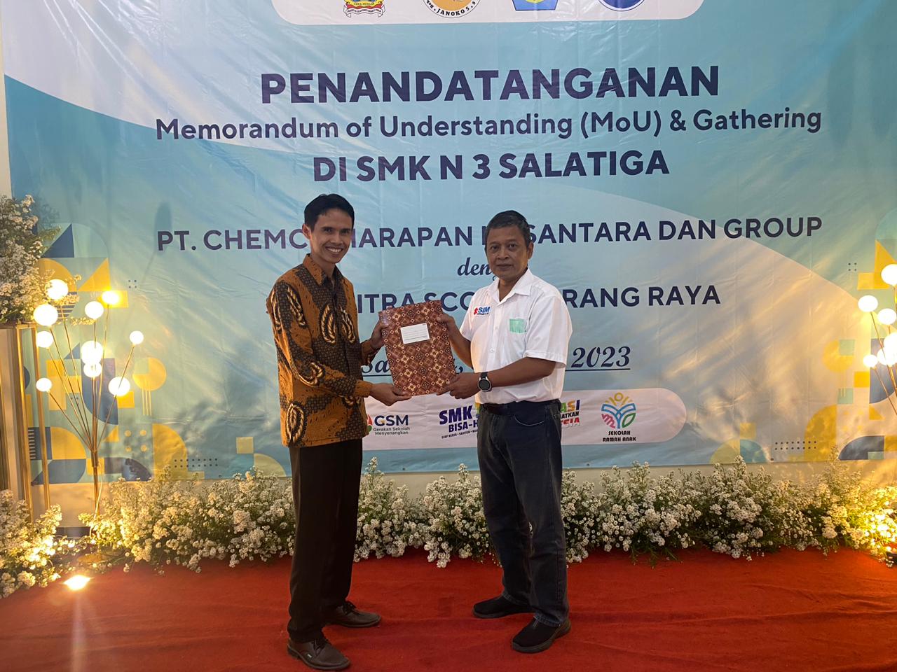 SMK Bina Nusantara Semarang MoU Dengan 5 Perusahaan Besar di Cikarang SMK Bina Nusantara Semarang MoU Dengan 5 Perusahaan Besar di Cikarang