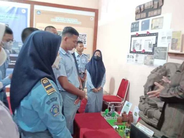 SMKN 10 Semarang Hadiri Pameran Arkeologi dan HUT SMAN 14 Semarang