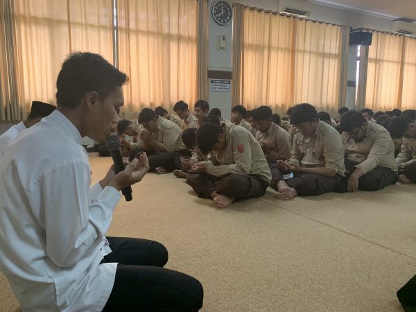 Jelang Asesmen Sumatif Akhir, Ratusan Siswa SMAHA Gelar Doa Bersama