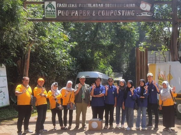 Kertas Daur Ulang Kotoran Gajah, Kerjasama SMAN 3 Semarang Dengan Taman Safari Indonesia
