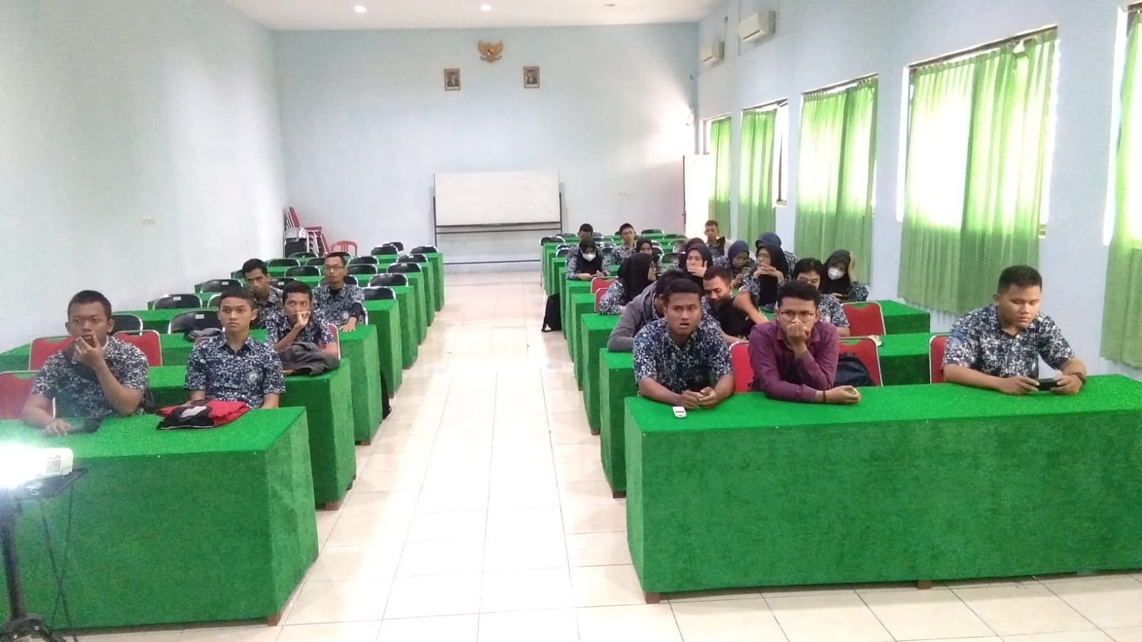 SMKN 10 Semarang Kawal Siswa Hadapi UTBK SMKN 10 Semarang Kawal Siswa Hadapi UTBK