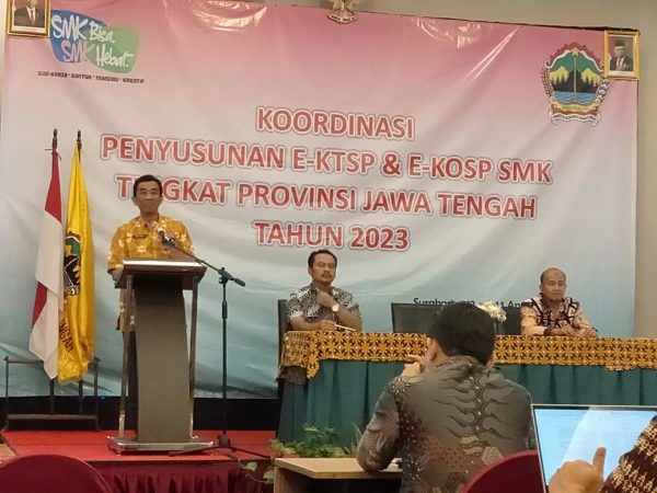 Review POS dari E-KTSP dan E- KOSP serta Instrumennya untuk pelaksanaan Kurikulum Merdeka yang lebih efektif