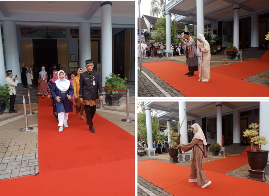 “SMAGA Fashion Week” : Dari Siswa sampai Kepala Sekolah Action di Canopywalk