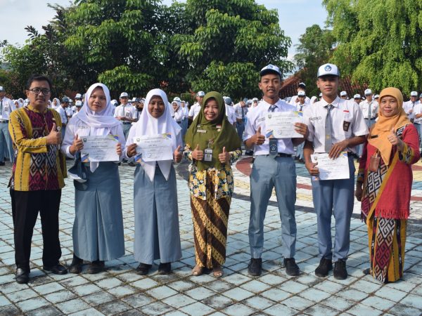 Upacara HARDIKNAS 2023: SMAN 1 Bringin Torehkan Prestasi dalam Ajang Kejuaraan Popda Tingkat Kabupaten Semarang