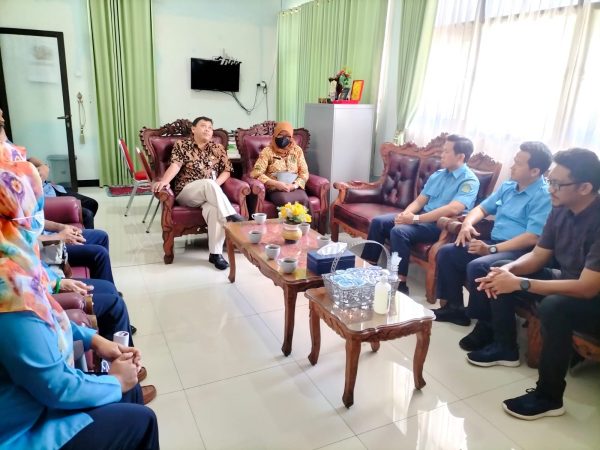 SMKN 10 Semarang Jajaki Kerjasama dengan Unisvet