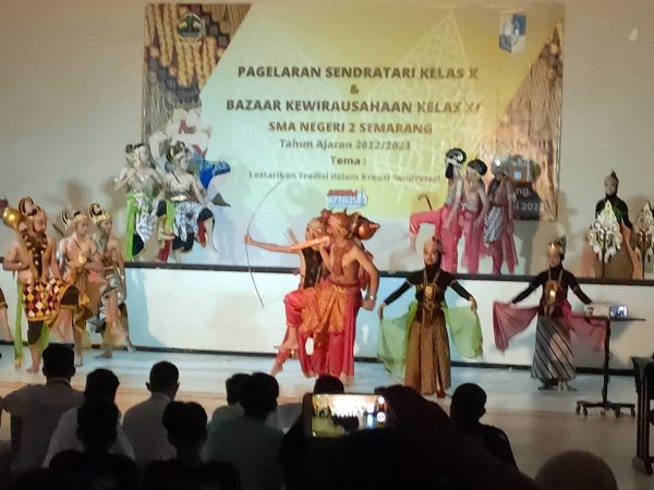 Pagelaran Sendratari & Pameran Kewirausahaan Warnai Proyek P-5 SMAN 2 Semarang