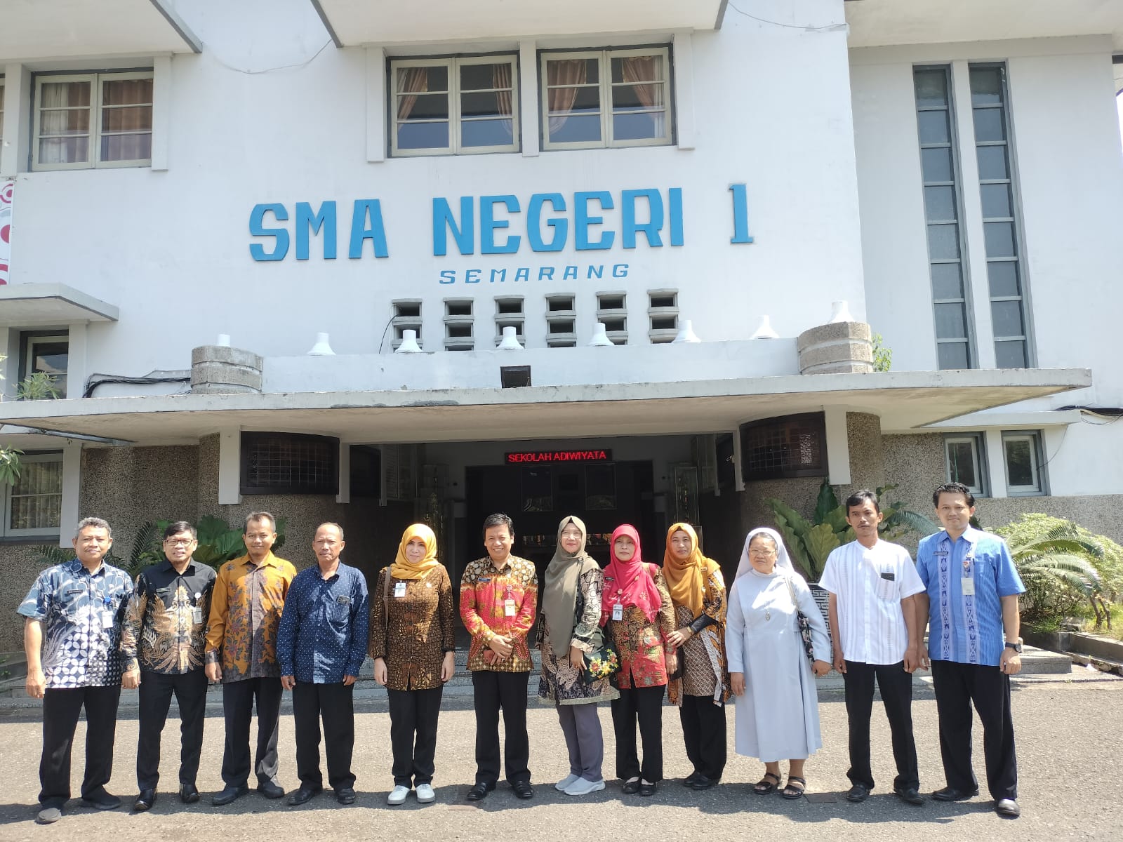 Studi Banding MKKS SMA Kota Tegal di SMAN 1 Semarang Studi Banding MKKS SMA Kota Tegal di SMAN 1 Semarang