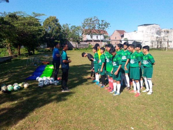SMK Islam Sudirman Ungaran Menggelar Program Kelas Khusus Olahraga (KKO) Sepak Bola untuk Bakat-Bakat Muda