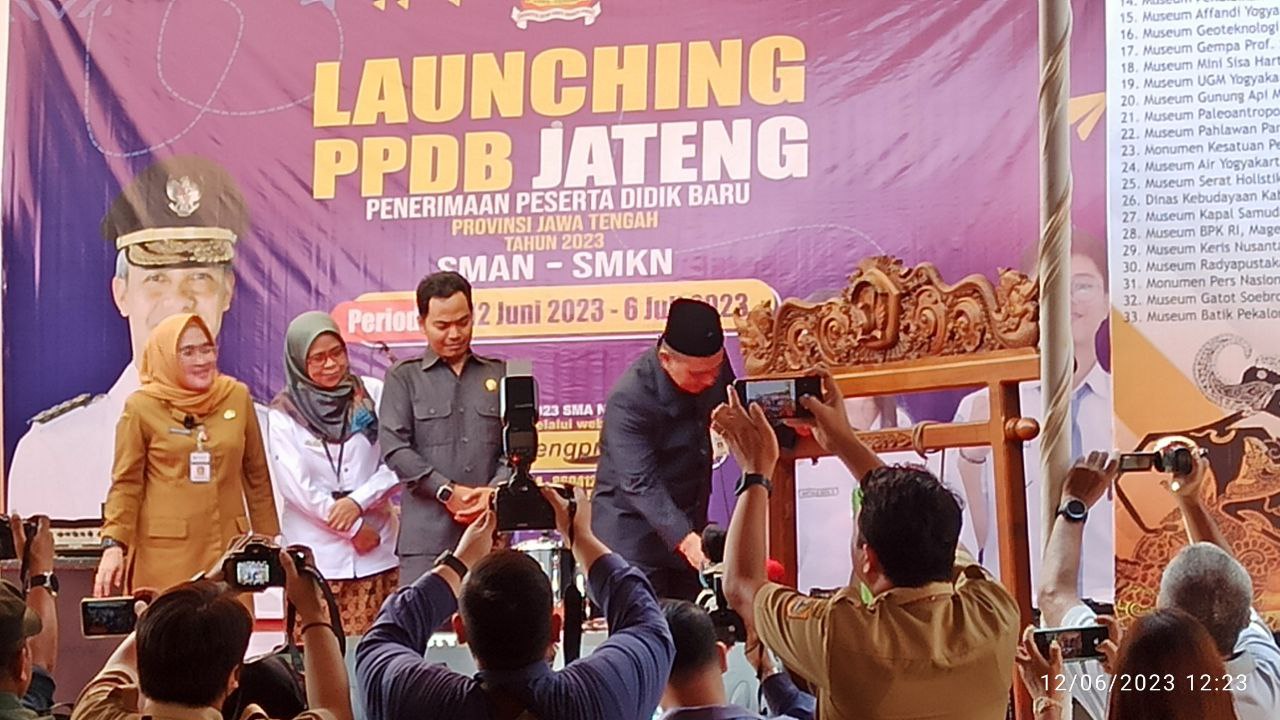 SMKN 10 Semarang Hadiri Launching Aplikasi PPDB Oleh Wagub Jateng SMKN 10 Semarang Hadiri Launching Aplikasi PPDB Oleh Wagub Jateng