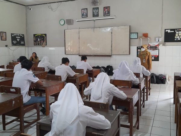 Konsistensi SMAN 16 Semarang Menggunakan CBT Dalam Penilaian