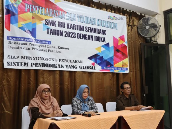 Penyelarasan & Validasi Kurikulum SMK Ibu Kartini Semarang