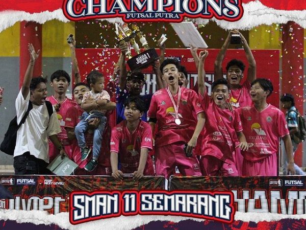 Jaga Tradisi, SMAN 11 Semarang Raih Juara 1  FISIP Futsal Competition #2 UIN Walisongo Semarang