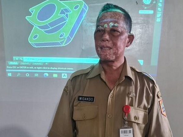 Implementasi Penggunaan Aplikasi AutoCAD dalam Meningkatkan Kompetensi Dasar Menggambar Teknik Bagi Siswa SMK