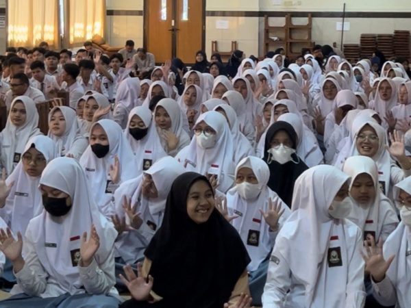 SMAHA Genzees Tengok Lebih Dalam Budaya dan Destinasi Wisata di Kota Semarang