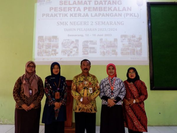 Kegiatan Pembekalan Praktik Kerja Lapangan (PKL) SMKN 2 Semarang