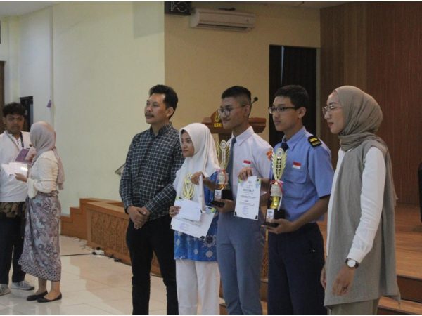 STEMSA Raih Juara 1 Lomba Poster Tingkat Nasional