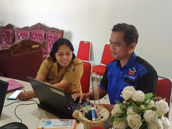 SMKN 10 Semarang Berbagi Ilmu Susun PBD dengan SMK IPT Karangpanas Semarang
