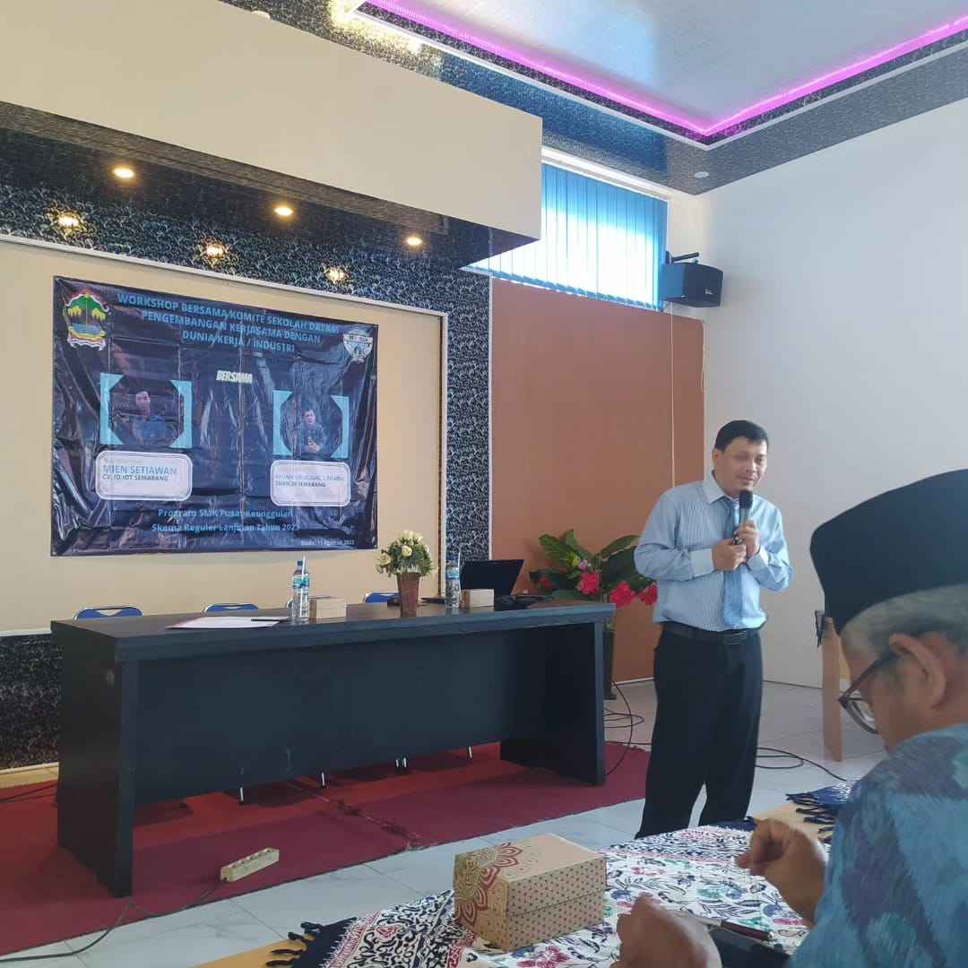 SMKN 1 Blado Batang Undang KS SMKN 10 Semarang Dalam Workshop Pengembangan Kerjasama dengan Industri