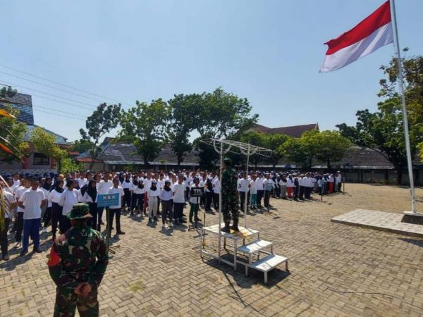 Membentuk Kedisiplinan Siswa Melalui Kegiatan Hansek