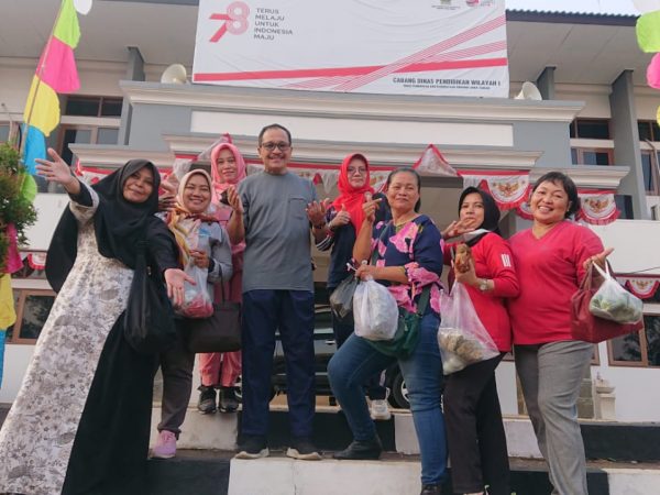 Pesona Senja di Bazar Tarubudaya