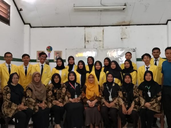 Penerjunan Mahasiswa Lantip UNNES di SMK Hidayah Semarang