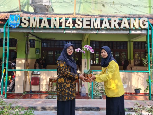 Peringati Hari Ozon Internasional, Ibu Kepala SMAN 14 Semarang: Kita Sekolah Adiwiyata Mandiri