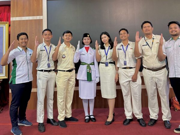 Srikandi SMKN 6 Semarang Bertugas Sebagai Paskibraka Provinsi Jawa Tengah