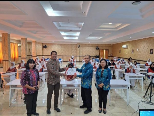 RuKI Mengajar di SMKN 6 Semarang
