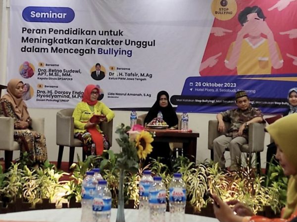 Siswa SMAHA Ikuti Seminar Pencegahan Bullying DISDIKBUD