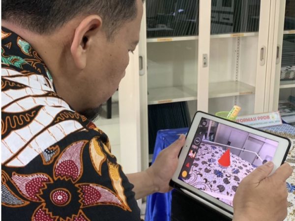 Pembelajaran bermakna di SMAHA melalui Penggunaan AR